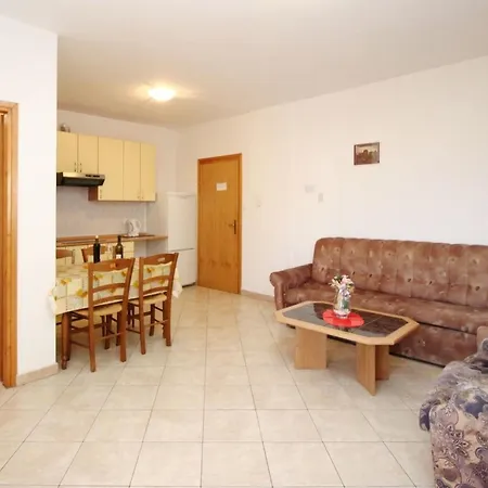 In Mit Eigenem Balkon By Interhome 公寓 *