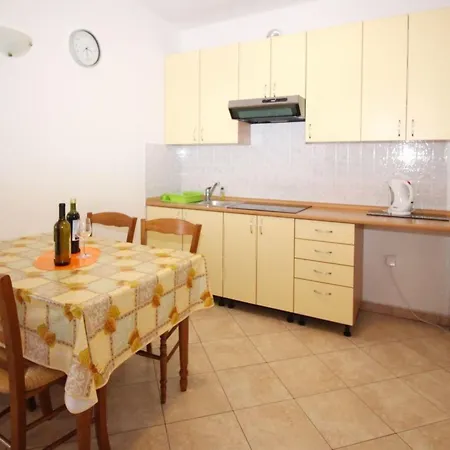 In Mit Eigenem Balkon By Interhome 公寓 *